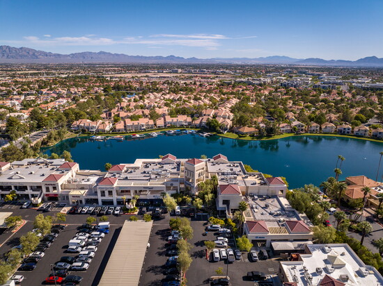 Photo credit: Lakeside Village 