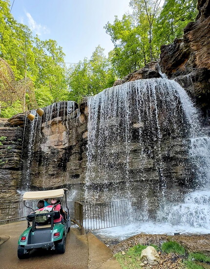 Lost Canyon Cave near Branson