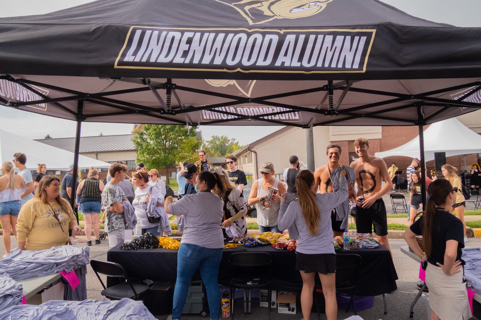 Lindenwood introduces Lion Pride Tailgate for football season – Lindenlink