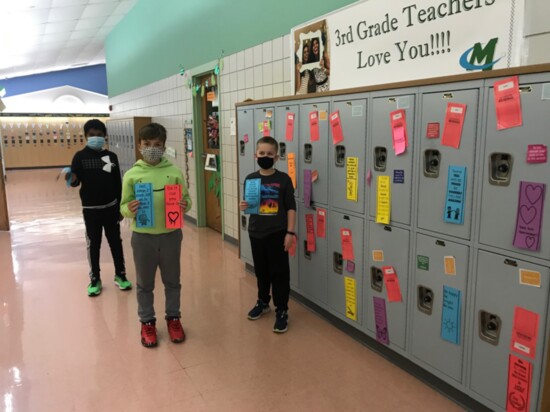 Student Kindness Committee members placed bookmarks of encouragement on lockers. This committee was facilitated by Becky Roussos and Patty Quill.