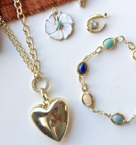 Collections by Joya, Webster Groves