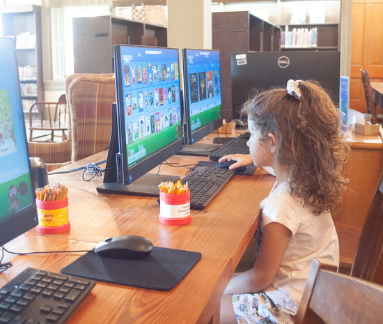 Joanna "Jojo" McPherson uses the library computers to hunt for her next read