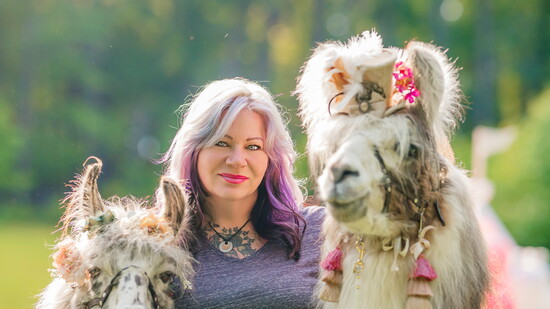 Tracy Munroe, owner of Wit's End Llama Consortium  Photo: Zebra Gallerie 