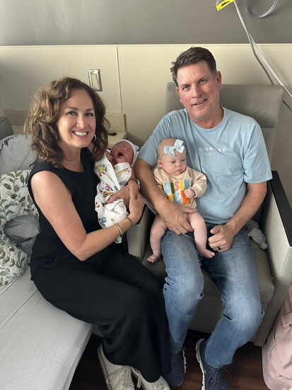 Teresa and Eric Shellnut (with 2 newest grandkids)