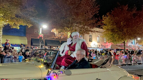 2025 Christmas parade of lights