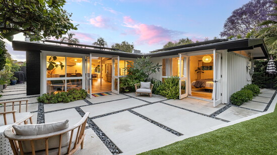 A stunning Cliff May rancho listed by Beatrix Whipple DRE# 01355505, Keller Williams Pacific Estates DRE# 01917184. Photo by Tyler Hogan.