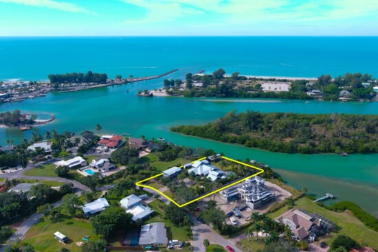 Lyons Bay: A decadent waterfront estate where Lori represented the buyers.
