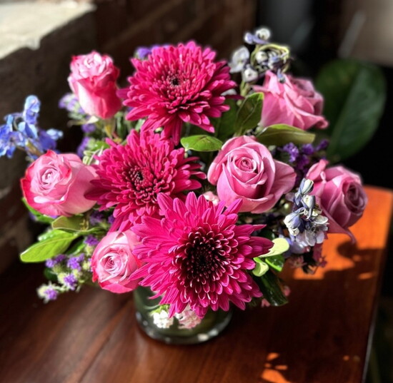 This absolutely gorgeous arrangement is perfect for Valentine's Day.