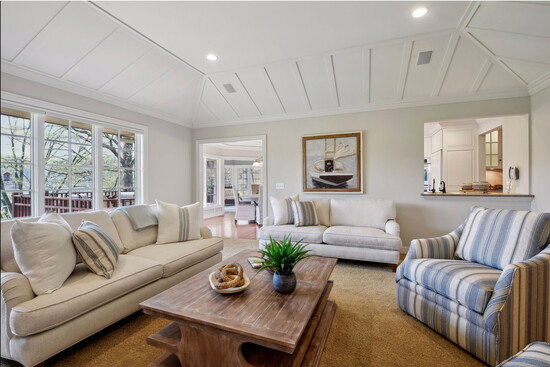 Living Room Before, Photography by Spacecrafting