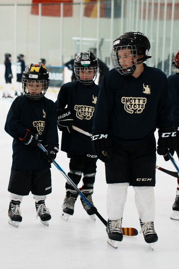 Shott’s Tots players take the ice, a new generation shaped by Matt Shott’s legacy.