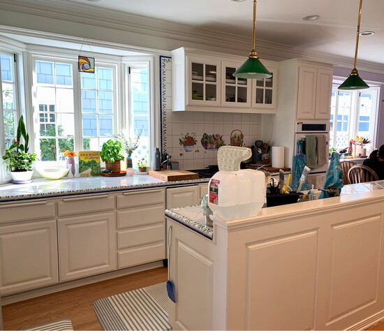 Before: A kitchen waiting to be reimagined for modern family living.