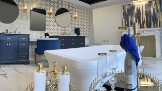 The classic Royal Blue bath design displays the utmost in luxury.