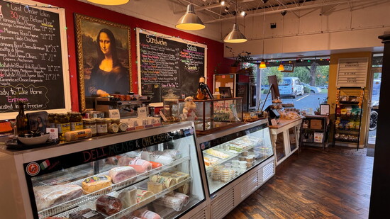 Inside Mona Lisa Pasta. Photo courtesy of Mona Lisa Pasta.