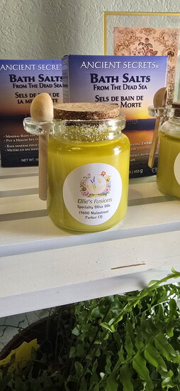 Lynae custom makes the body products.