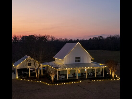 Classic holiday lighting makes this house festive.