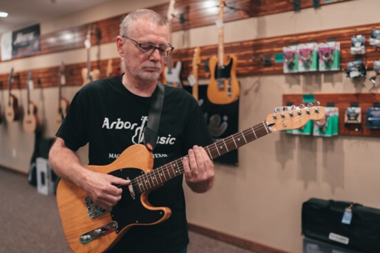 Eric Williams from Arbor Music playing a Fender Telecaster 