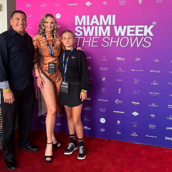 Julia with daughter Valeria and fiancé Rick Locastro