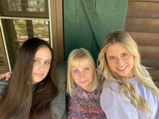 Tammie with daughters Amanda and Victoria