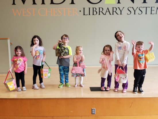 Dinos + unicorns at MidPointe Library with MOMS Club of West Chester