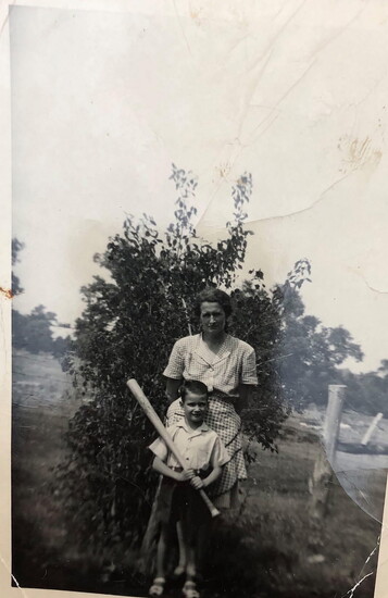 Hugh Gwynne Hayes and his mother, Frances Hayes
