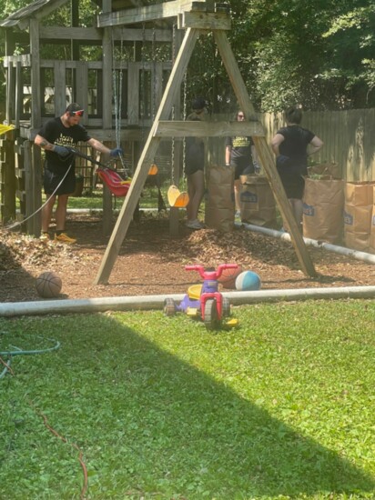 Love Atlanta and Passion City Church clean shelter playground.