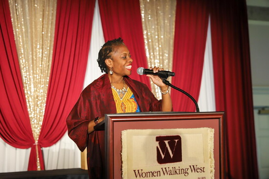 Dr. Bi Awosika, 2024 Gala Keynote Speaker  Assistant Dean of Diversity, Equity and Inclusion and Professor at UC College of Medicine 