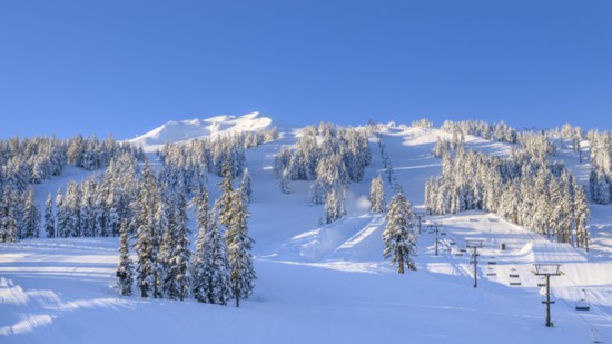 A bluebird day for early risers at Mt. Bachelor. PHOTO: Courtesy of Mt. Bachelor