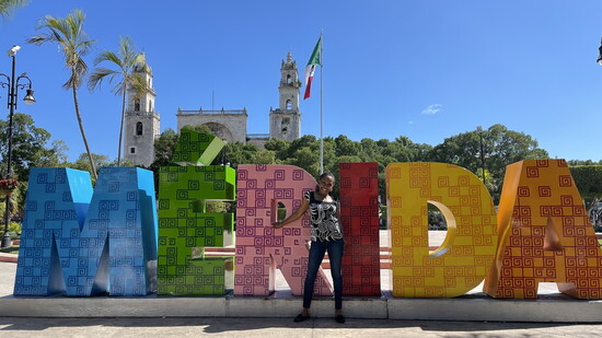 Plaza Grande, the historic heart of downtown Mérida. Behind it is Catedral de San Ildefonso.
