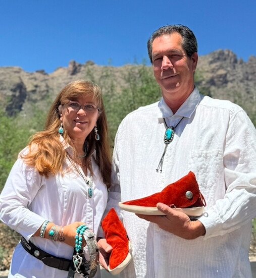 Mike Kreus & Sheila Merriman, co-owners of Sun Treasurz LLC.