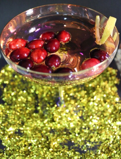 The Festive Cranberry Fizz Mocktail is beautiful and tasty.