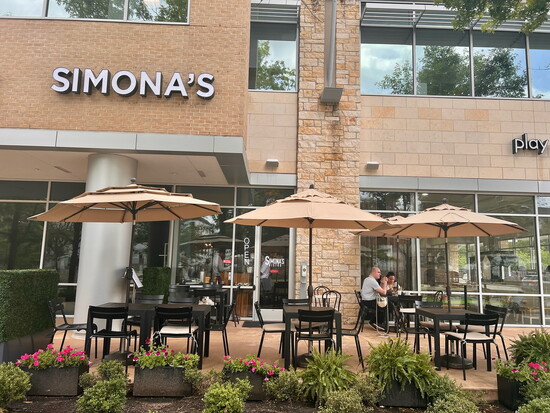 Enjoy the outdoors at Simona's. Photo Credit: Simona's Bistro. 