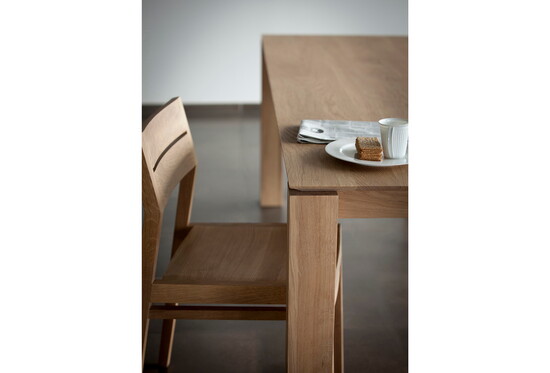 Oak Slice Dining Table