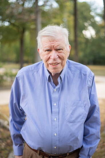 Robert "Bob" MacFarlane, Managing Director