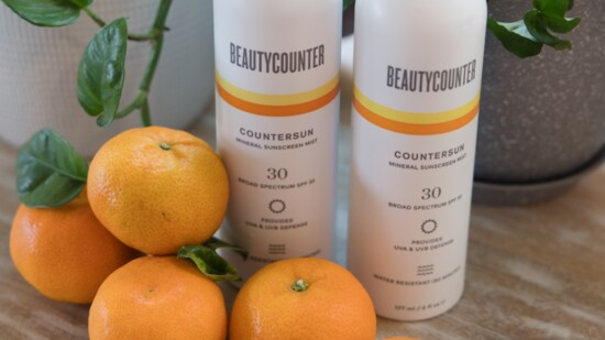 Keep the sunburns away using BeautyCounter's toxin-free sunscreen! 