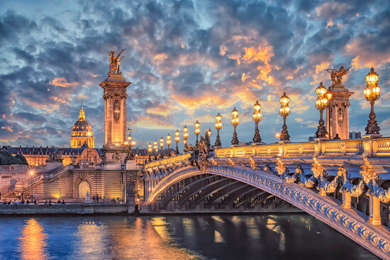 The Alexandre III bridge at sunset