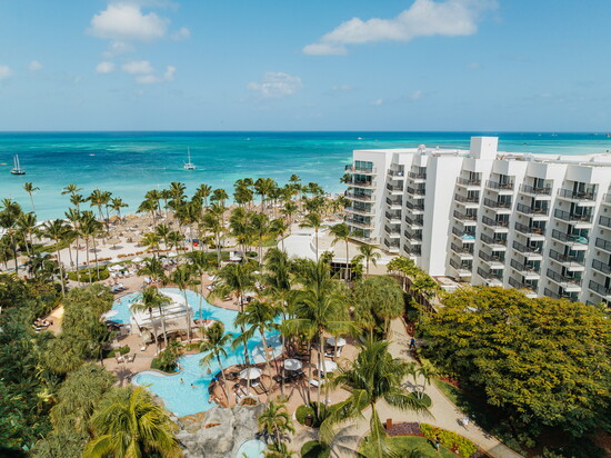 Main Pool and Palm Beach