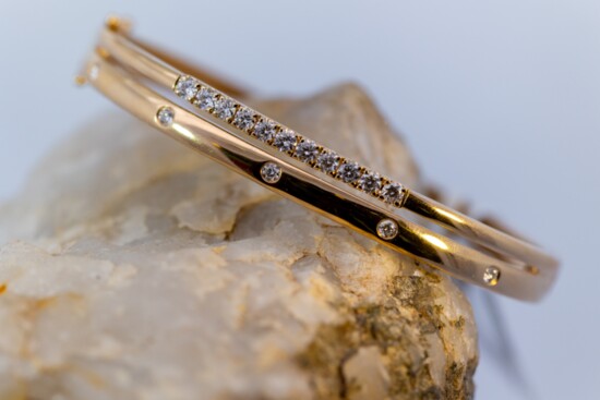 14 karat yellow gold and diamond tier bangle bracelet 2.06 carats