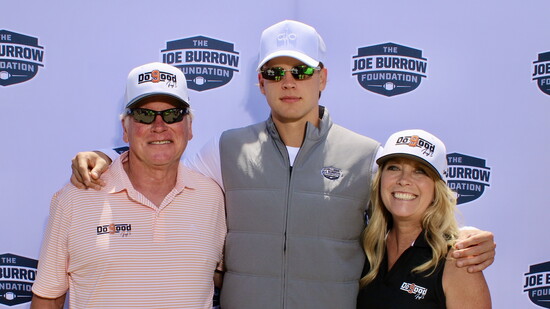 Jimmy, Joe and Robin Burrow at the annual Joe Burrow Foundation Golf Invitational.