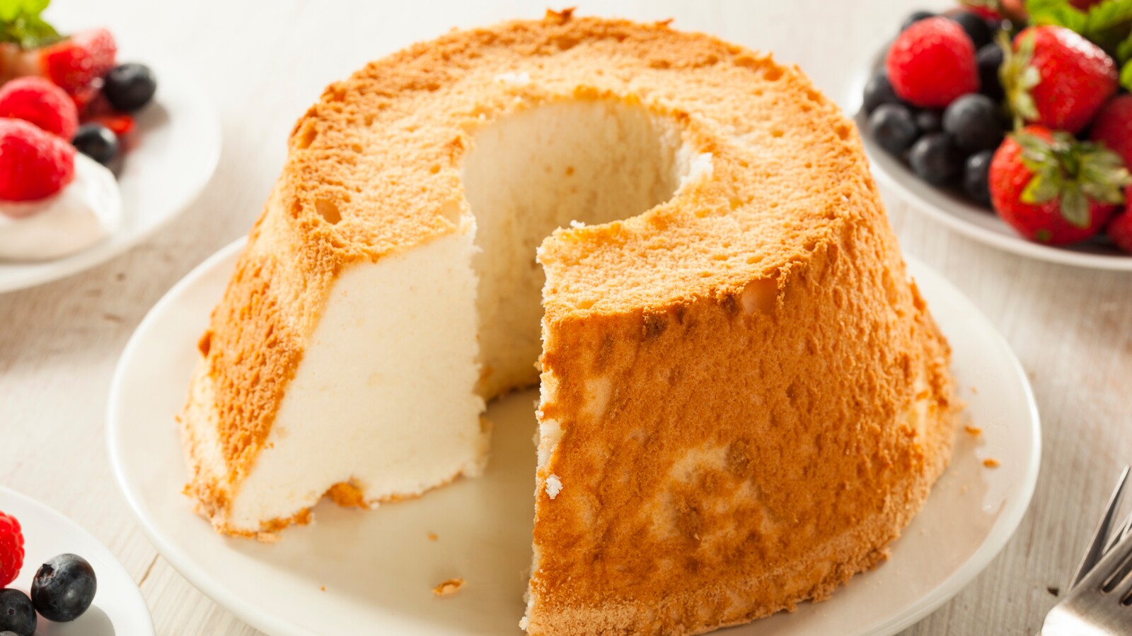 https://static.citylifestyle.com/articles/passover-sponge-cake-2/66676307-1600.jpg?v=1