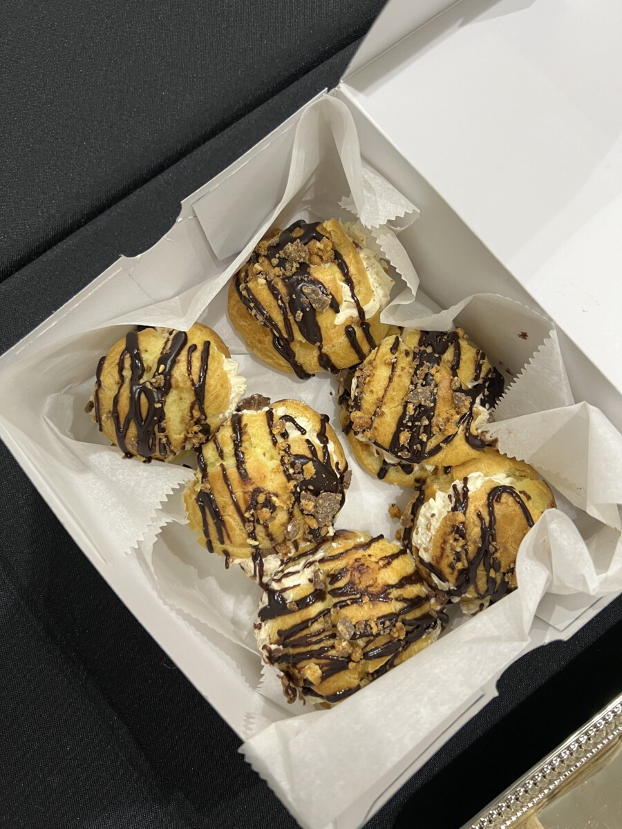 Peanut Butter + Goo Goo Clusters = A Winning Combination