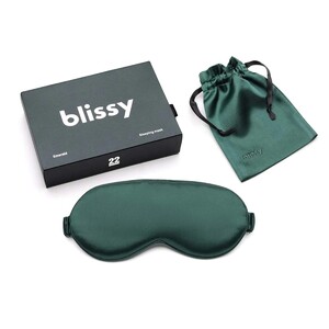 blissy-mulberry-silk-sleep-mask-emerald-1_1024x10242x-300?v=2