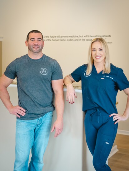 Dr. John Zook & Dr. Leslie Zook at their Glendale clinic.