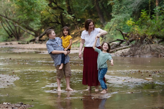 Outdoor sessions leave room for movement, play and the unexpected moments that make a portrait feel real.