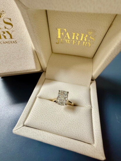 Customers can also have their jewelry customized by Farr's experts.