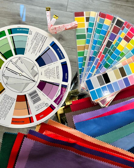 Give the gift of color, shape and style analysis at Fringe & Form clothing boutique.