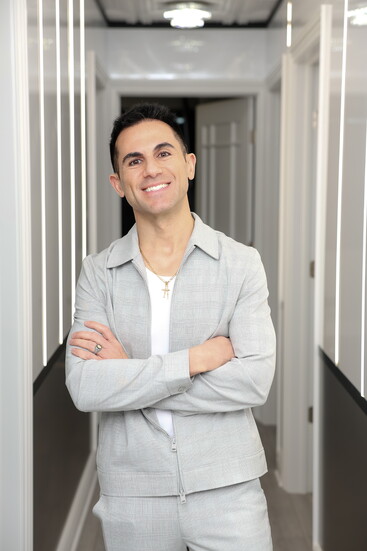 Dr. Andrew Nouri