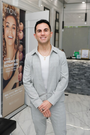 Dr. Andrew Nouri