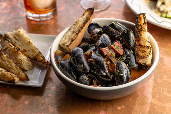 Spanish Mussels (Photo By: Jackie Tran)