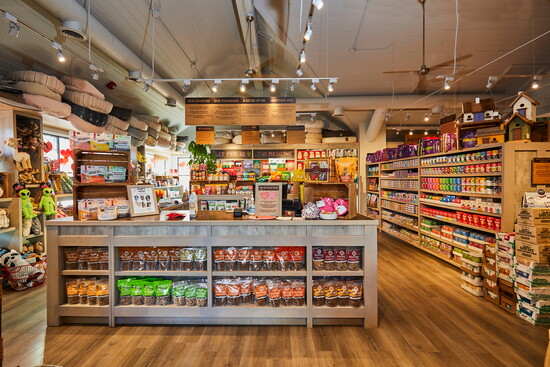 Best Pet Store: Earth Animal