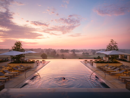 Horizon pool. Photo Credit: Brandon Barré